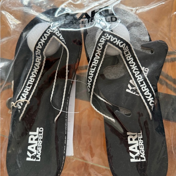 Karl Lagerfeld Black Flip-Flops with Logo and Heart Accents - Picture 6 of 6